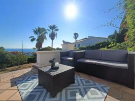 Villa En venta en Estepona photo 0