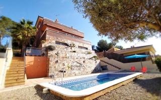 Precioso chalet a escasos metros de la playa la Mora photo 0