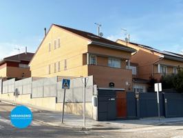 Unifamiliar Separadas En venta en Paracuellos De Jarama photo 0
