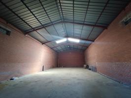 Nave Industrial En venta en Calzada Del Coto, Calzada Del Coto photo 0