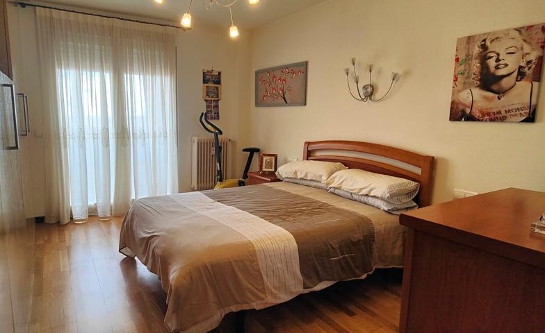 Piso En venta en San Claudio, León photo 0