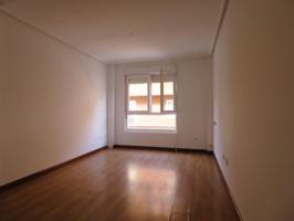 Piso En venta en Trobajo Del Camino photo 0