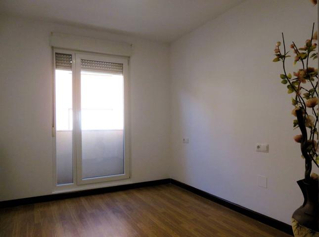 Piso En venta en Trobajo Del Camino photo 0