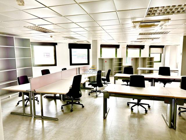 Edificio exclusivo de oficinas en Alcobendas photo 0