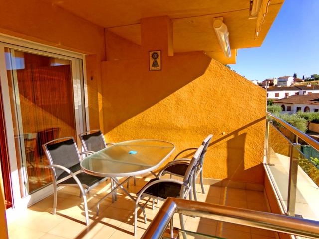 Piso En venta en L'Escala photo 0