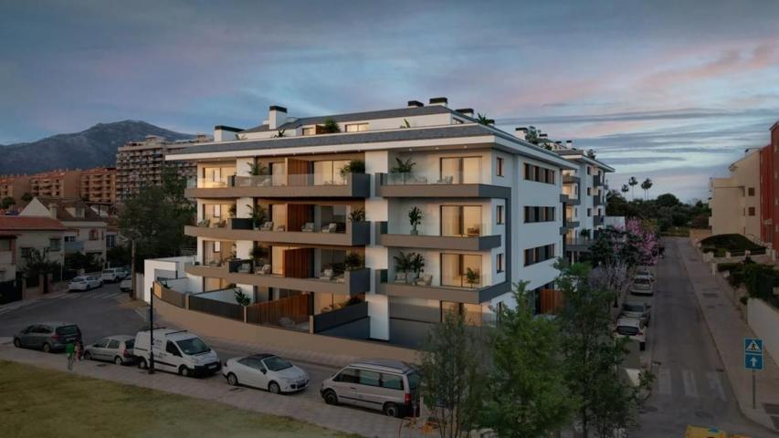 Piso En venta en Los Pacos, Fuengirola photo 0