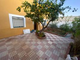 Casa - Chalet en venta en Torremayor de 380 m2 photo 0