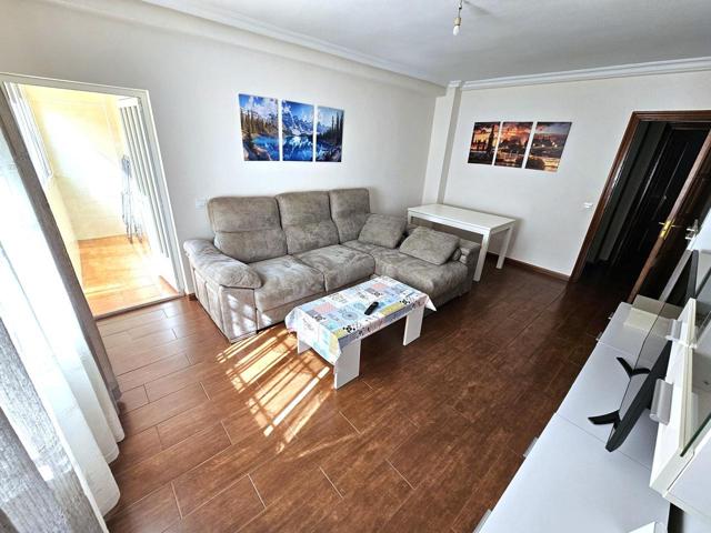 Piso en venta en Cáceres de 77 m2 photo 0