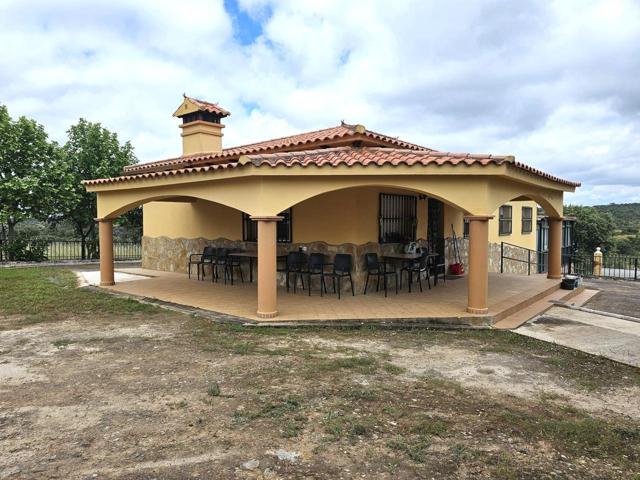 Casa - Chalet en venta en Aliseda de 120 m2 photo 0