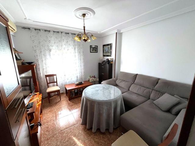 Piso en venta en Cáceres de 75 m2 photo 0