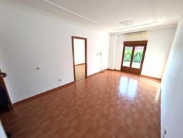 Piso en venta en La Garrovilla de 81 m2 photo 0