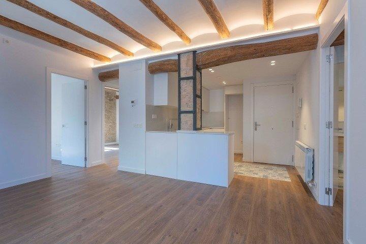 ¿Buscas un piso con encanto?, este seguro que te encajará. photo 0