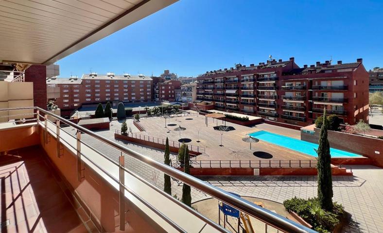 PISO DE 4 EN EL CENTRO MANRESA DE 4 HABITACIONES photo 0