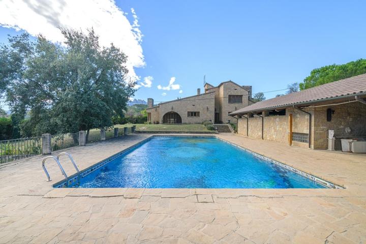 ESPECTACULAR VILLA EN SANT VICENÇ DE CASTELLET photo 0