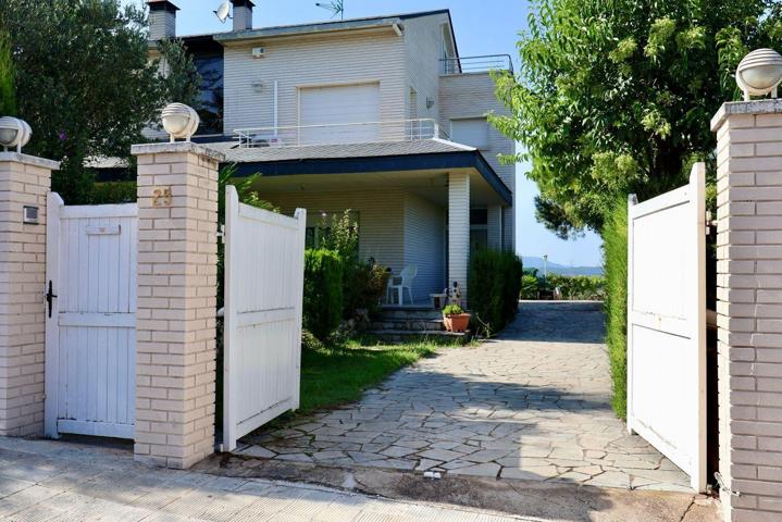 Estupenda Casa en Pineda de Bages photo 0