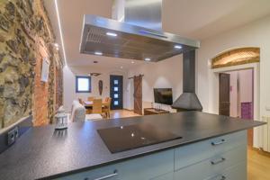 Piso de diseño en planta baja en Callús photo 0