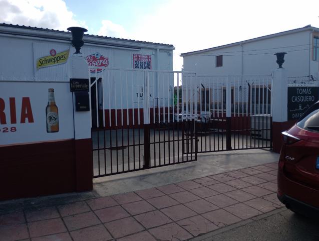 Local En venta en Valdefuentes photo 0