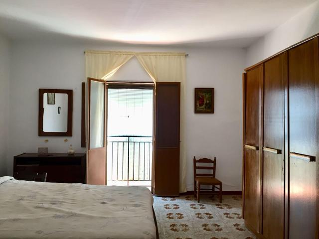 Unifamiliar Pareada En venta en Montánchez photo 0