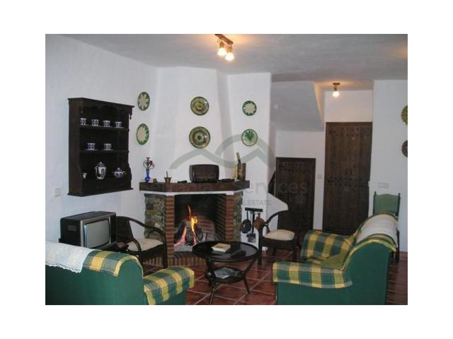 Casa En venta en Jubrique photo 0