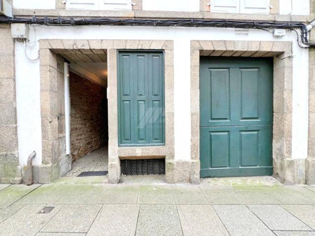 Venta de espectacular local comercial en Santiago de Compostela photo 0