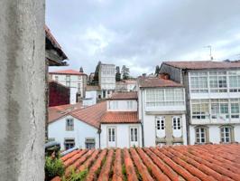 Venta de piso a reformar en el Centro Histórico de Santiago de Compostela photo 0