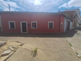 Unifamiliar Separadas En venta en Cl Herreria La, Sahagún photo 0