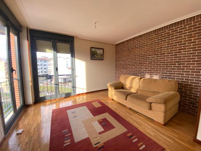 Piso En venta en Cl Colegiata, Nava photo 0