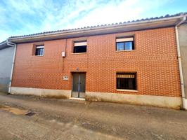 Unifamiliar Pareada En venta en Cl San Juan-Ga, Sahagún photo 0