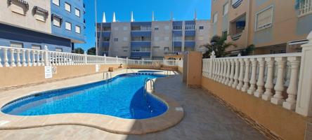 Piso En venta en Torrevieja photo 0