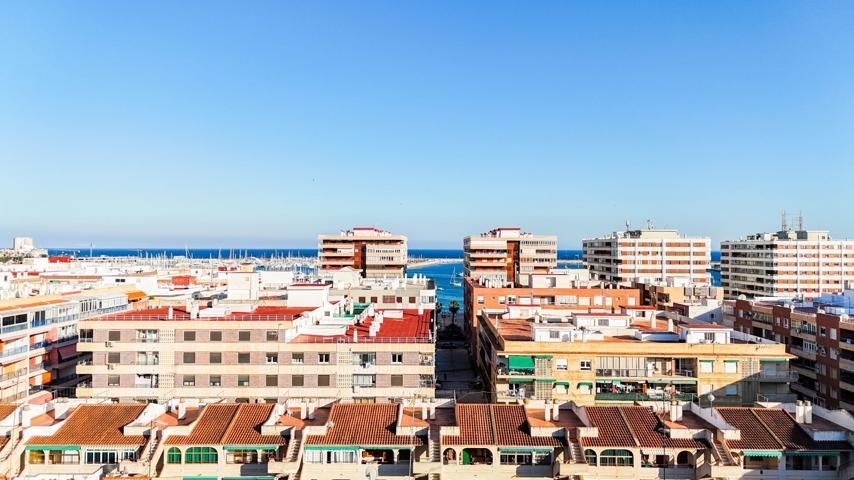  Ático En venta en Torrevieja photo 0