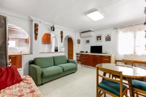 Piso En venta en Torrevieja photo 0