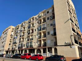 Piso En venta en Torrevieja photo 0