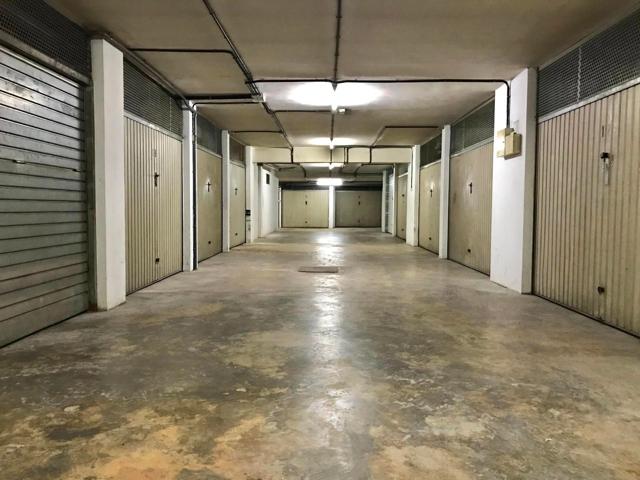 Garaje subterráneo en venta en Mas Mates, Roses photo 0