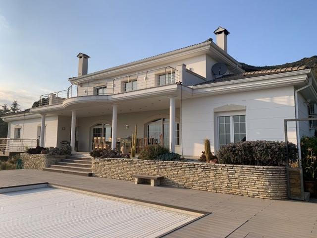 Hermosa villa de lujo en Pau, con piscina y vista a la bahía photo 0