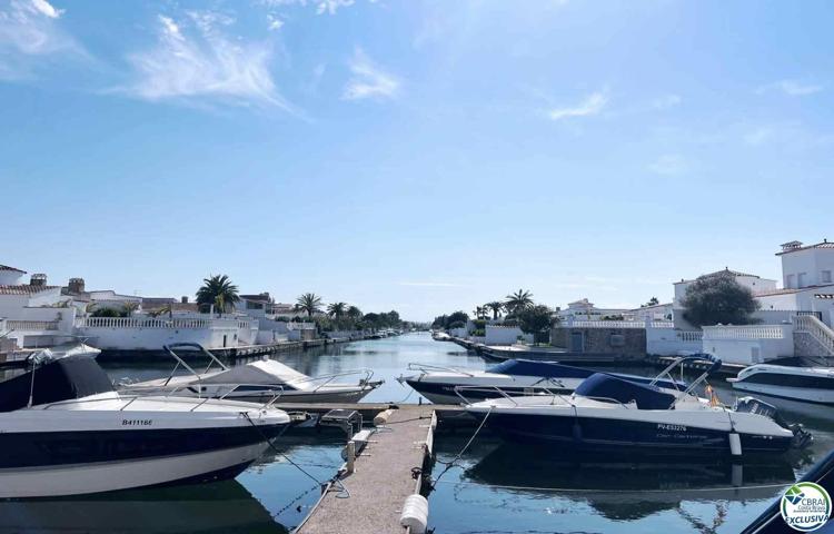 Casa en venta con amarre en Empuriabrava, Costa brava photo 0