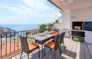 Apartamento con vistas espectaculares al mar con licencia turística en Canyelles Petites photo 0
