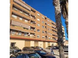 Local en venta en El Castellar-L'Oliveral photo 0