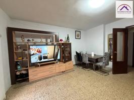 Piso en venta en Avenida de los Reyes Católicos-Paseo de San Antonio(16003) photo 0