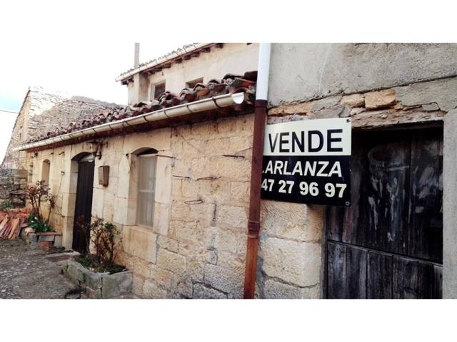 Casa adosada en venta en Mecerreyes photo 0