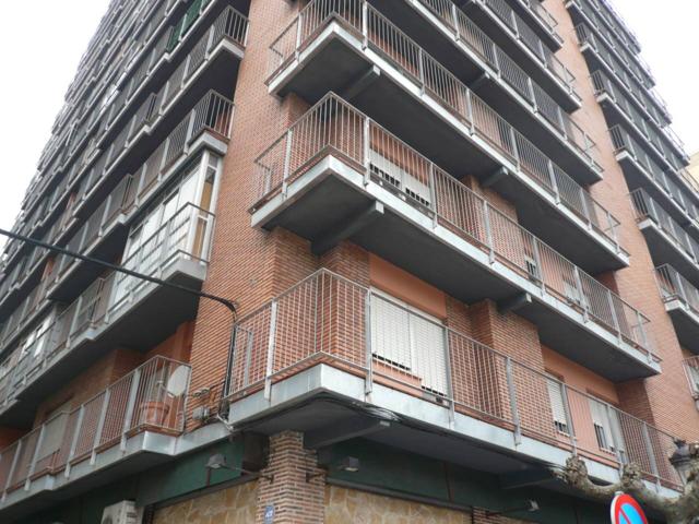 Piso en venta en Universidad-Las Huelgas(09001) photo 0
