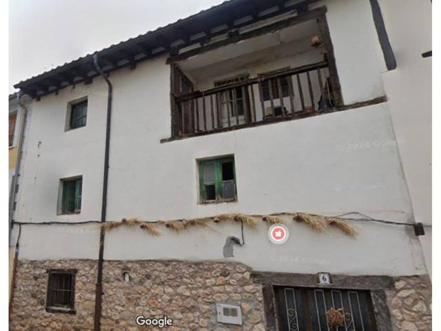 Casa adosada en venta en Covarrubias photo 0