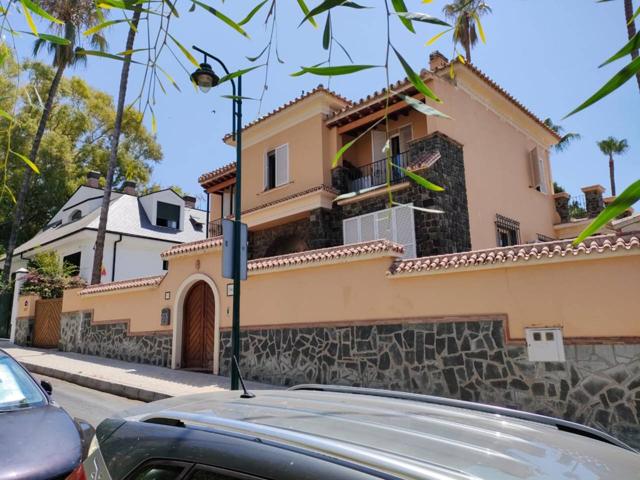 Chalet unifamiliar en venta en Bellavista-El Morlaco photo 0
