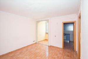 Piso En venta en Sant Feliu de Llobregat photo 0