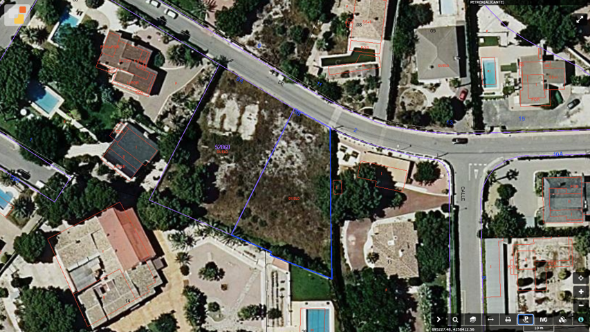 Terrenos Edificables En venta en Petrer photo 0