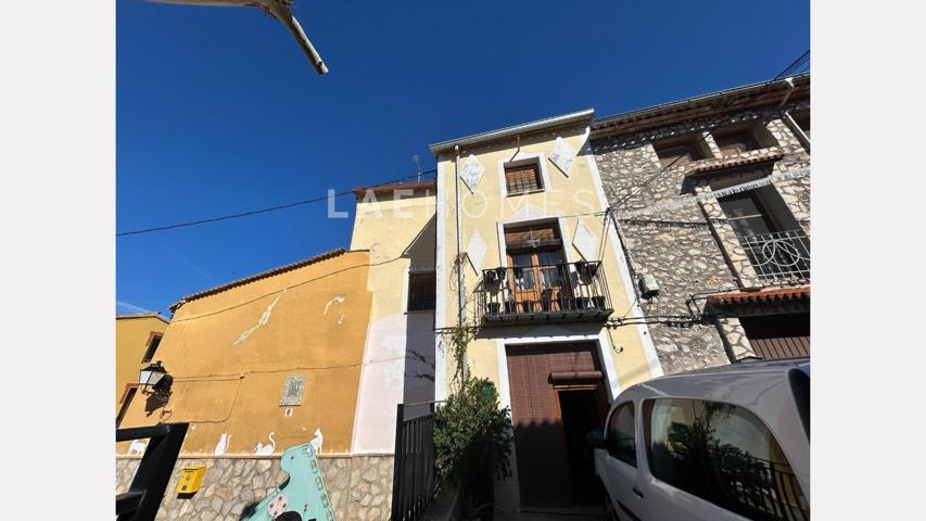 Casa en Venta en Benialfaquí, Planes – 826 m², 3 Plantas, Bodega y Huertos photo 0