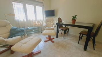 Apartamento en venta junto a la playa del Postiguet y el casco histórico de Alicante photo 0