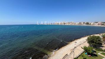 Apartamento en primera línea de playa en El Campello con vistas panorámicas al mar photo 0