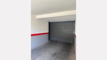 Plaza de garaje en el centro de Torrevieja: comodidad y seguridad todo el año photo 0