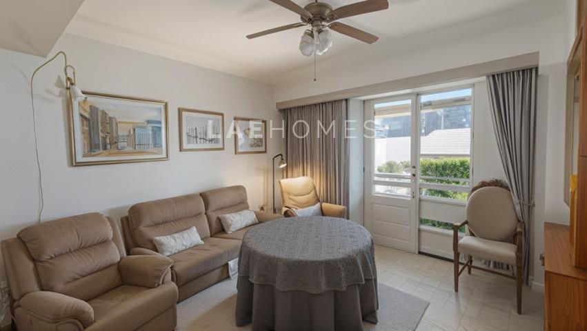 Piso en venta en Alicante, zona Los Ángeles – amplio y luminoso con terraza y patio interior photo 0