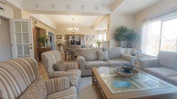 Piso en venta en Avenida Federico Soto – Plaza de los Luceros, Alicante, Vivienda amplia y luminosa con vistas despejadas photo 0